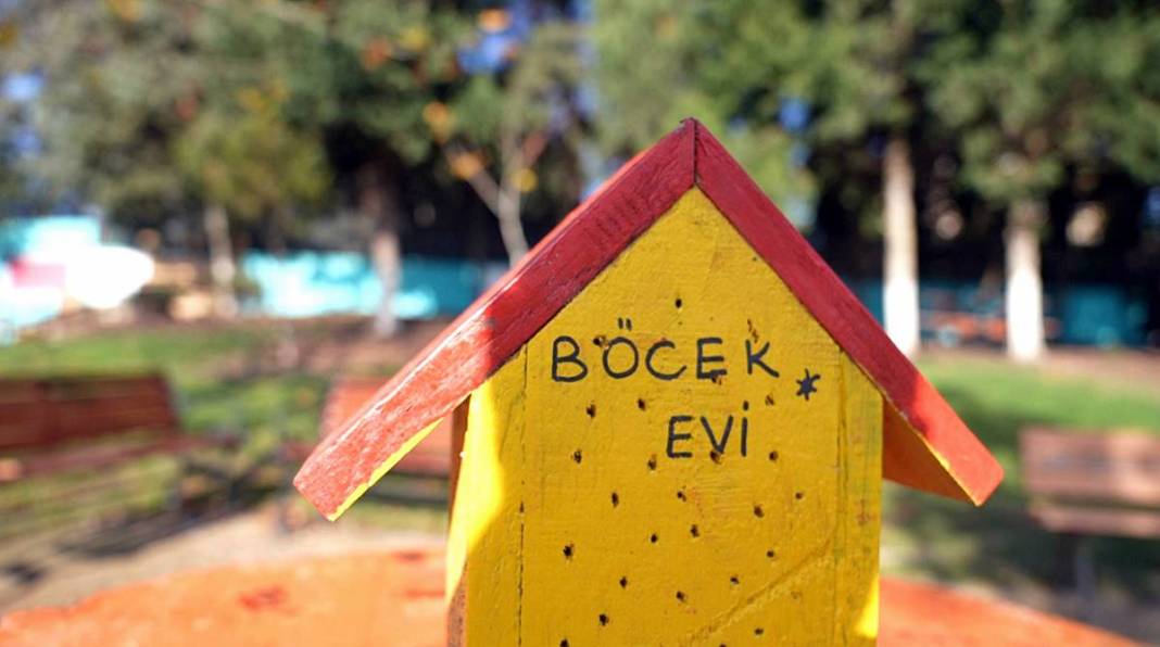 İETT'den çocuklara armağan: Eski otobüs malzemeleriyle oyun parkı yaptılar 9